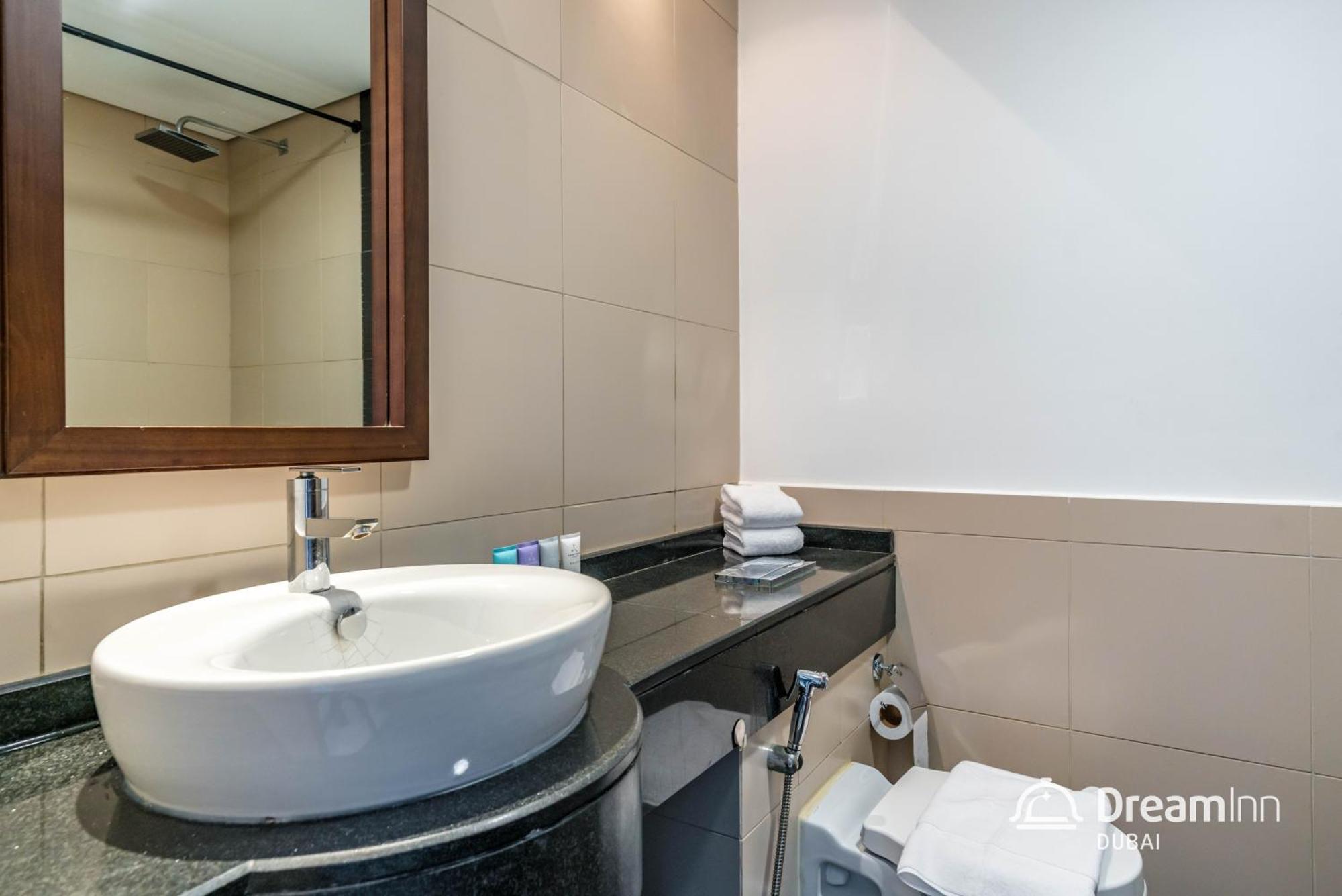 Dream Inn Apartments- West Wharf Tower Canal View Dubaj Zewnętrze zdjęcie